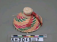 藏品(草編童玩帽)的圖片
